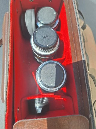 Estuche y objetivos Exakta vintage