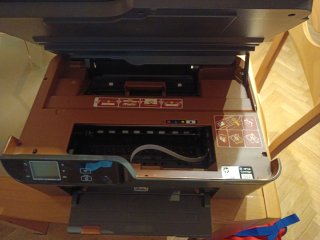 Impresora Multifunción HP Negra y Naranja