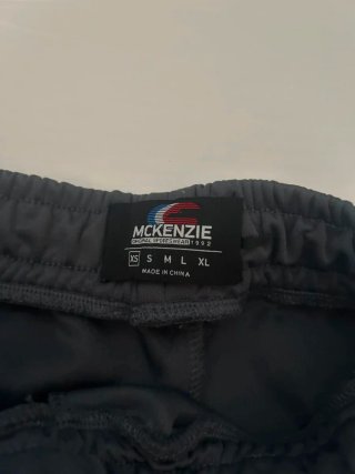 Lote 3 Pantalones Mckenzie, Adidas y pull and bear