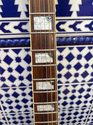 Guitarra Cort M600T zurdo