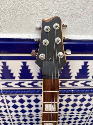 Guitarra Cort M600T zurdo