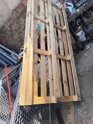 Palets de madera variados