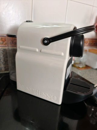 Cafetera Krups Nespresso Blanca