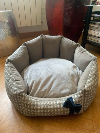 Cama para mascotas gris pata de gallo