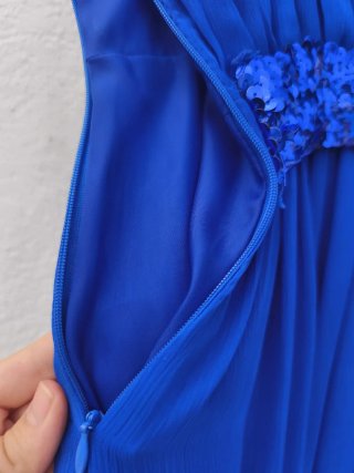 Vestido fiesta azul con lentejuelas