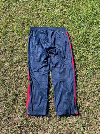 Pantalón Adidas Vintage Azul con Bandas Rojas