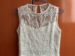 Vestido blanco de encaje