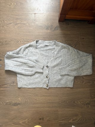 Cardigan Stradivarius gris