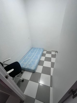 Alquilo habitacion a chica trabajadora y formal