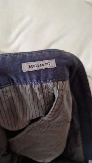 Pantalón chino Emidio Tucci gris