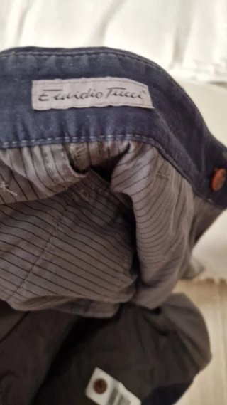 Pantalón chino Emidio Tucci gris