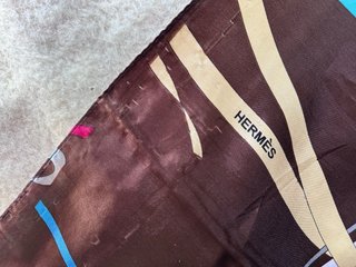Pañuelo Estilo Hermès Marrón Multicolor