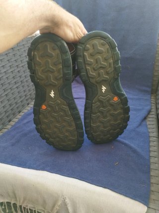 Sandalias de verano negras y grises