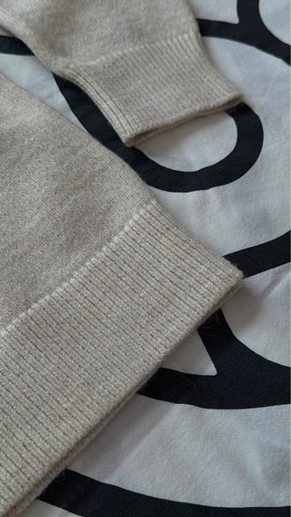 Jersey Prada Talla M Beige