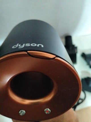 Asciugatrice Dyson Supersonic Oro e Blu