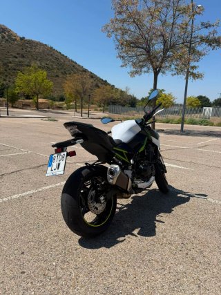 Kawasaki Z900