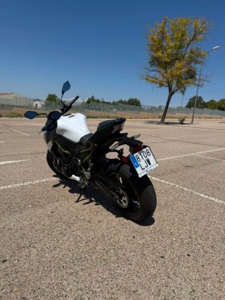 Kawasaki Z900