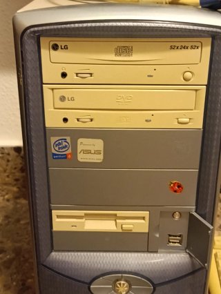 Ordenador Pentium Windows XP Funcionando