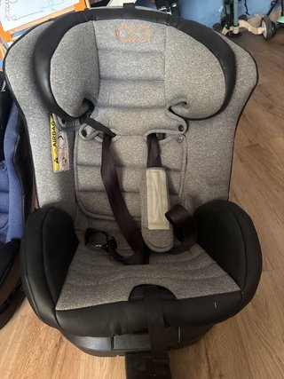 Silla coche infantil Isofix gris