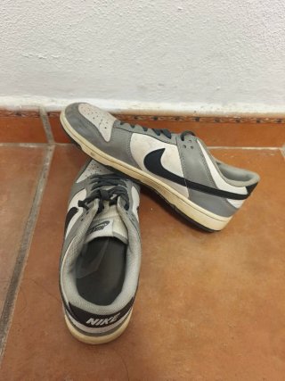 Nike Dunk Low Grises y Blancas