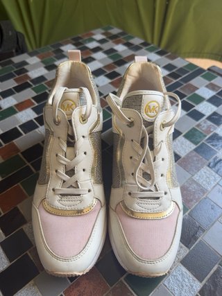 Bambas Michael Kors doradas y rosas T.36