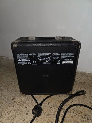 Amplificador Fender Frontman 10G