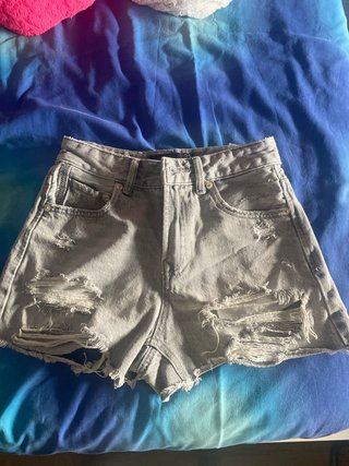 Shorts vaqueros grises rotos