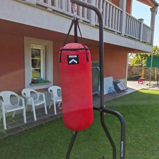 Soporte para saco de boxeo