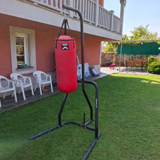 Soporte para saco de boxeo