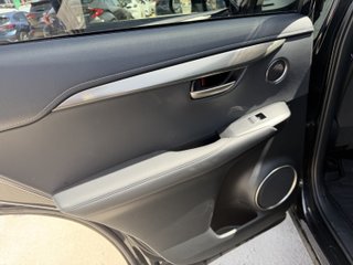 Lexus NX 2021