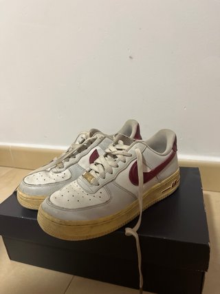 Nike Air Force 1 Rojas y Blancas