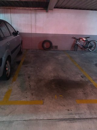 ALQUILER DE GARAJE EN RUA DAS GALERAS 28