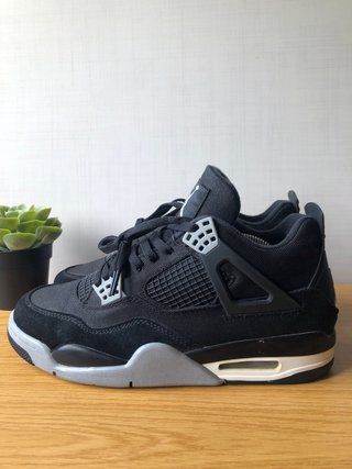 Zapatillas Air Jordan 4 Retro   Negras y Grises