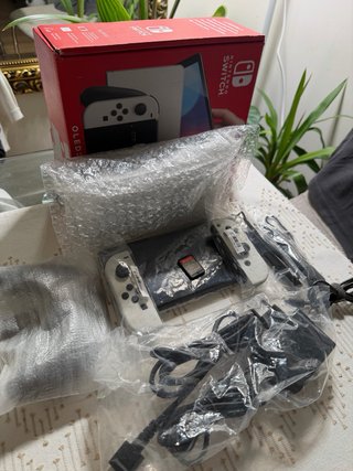 Nintendo Switch OLED Blanca y Negra
