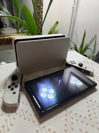 Nintendo Switch OLED Blanca y Negra