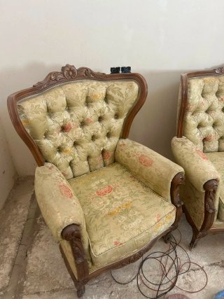 Conjunto Sofá y Sillones Isabelino