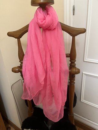 Elegante fular rosa
