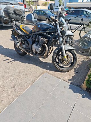 Suzuki Bandit 600 Negra