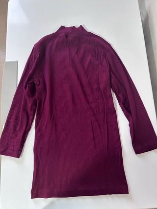 Camiseta Stradivarius cuello alto media manga