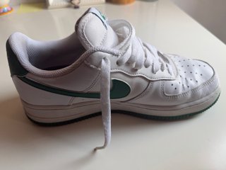 Nike Air Force 1 Verde y Blanco