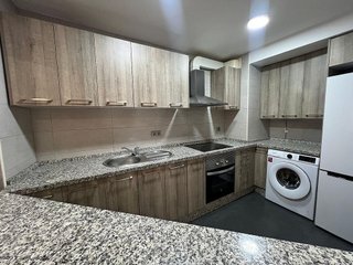 Piso en alquiler en Huerta de la Reina - Trassierra en Córdoba