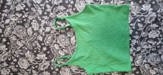 Camiseta verde de tirantes