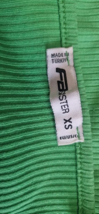 Camiseta verde de tirantes