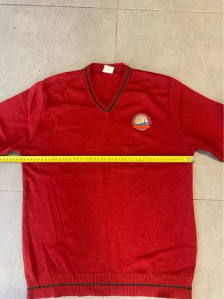 Colegio San Francisco de Asis Jersey escolar rojo