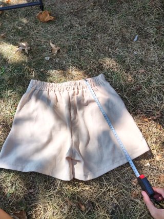 Shorts beige mujer S bolsillos laterales fruncido