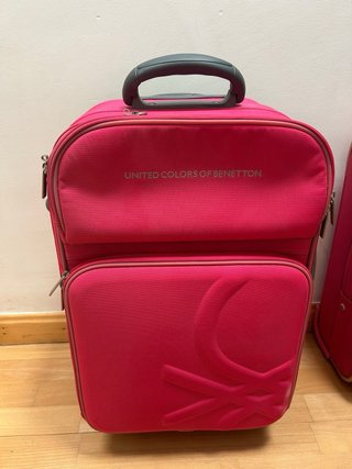 Pack 2 maletas rosas United Colors of Benetton