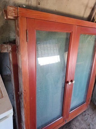 Ventana madera maciza rústica