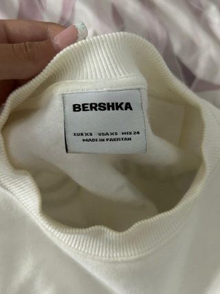 Sudadera Bershka Blanca Wellness Spirit