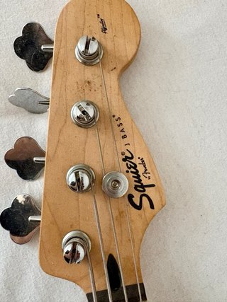Fender Squier J-Bass Affinity Bajo Eléctrico