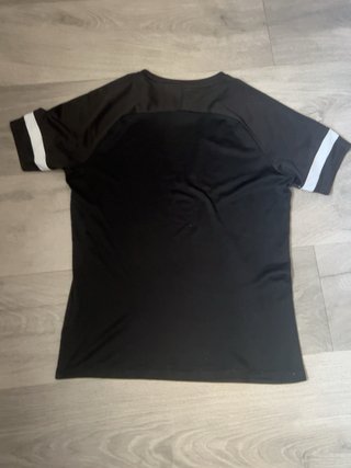 Camiseta Deportiva Nike Negra